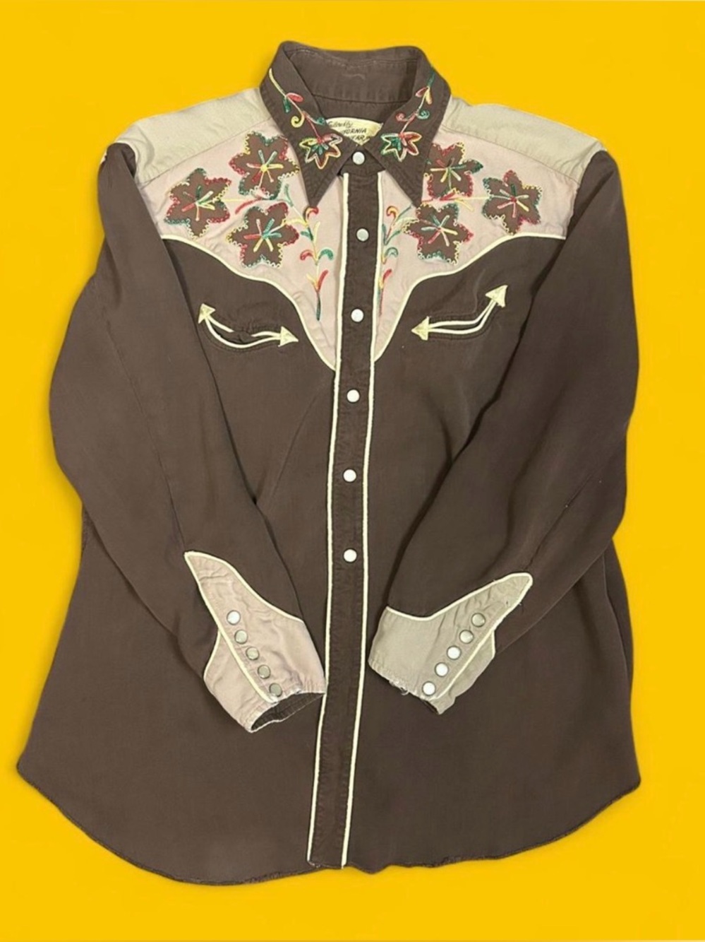 Vintage 1950’s Tailored California Ranchwear Los Angeles, brown Western Shirt.